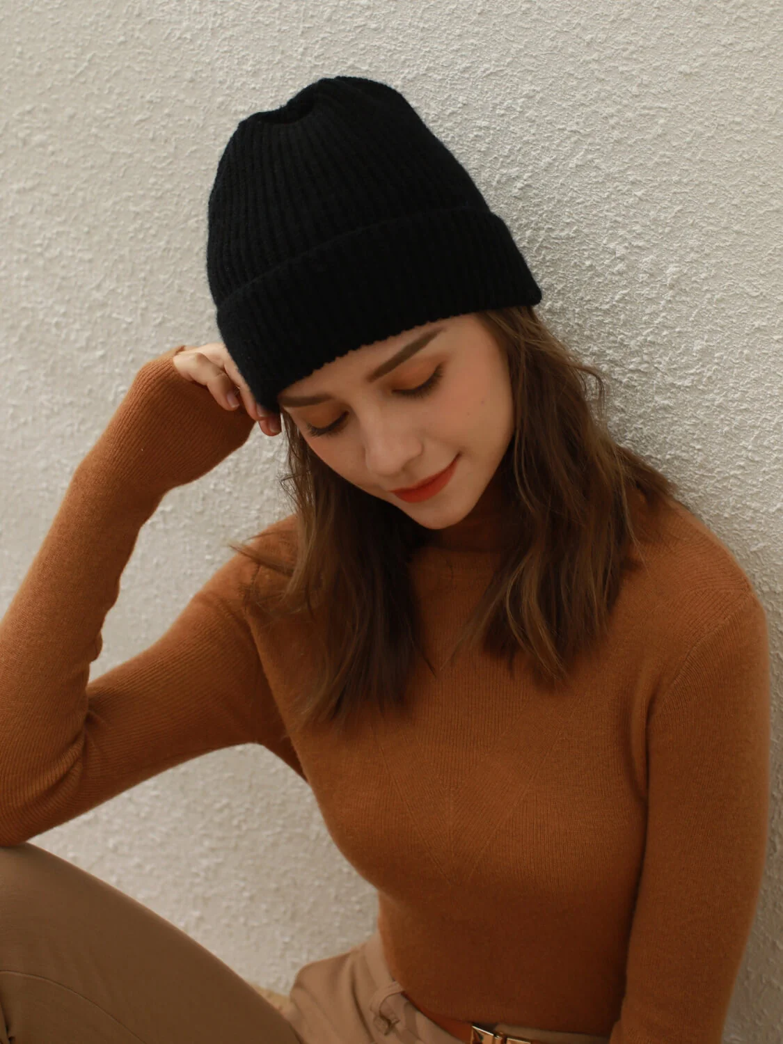 Arctic Velvet Wool Blend Beanie - black - Image 2