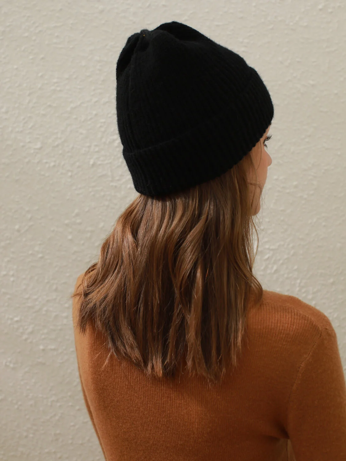 Arctic Velvet Wool Blend Beanie - black - Image 4