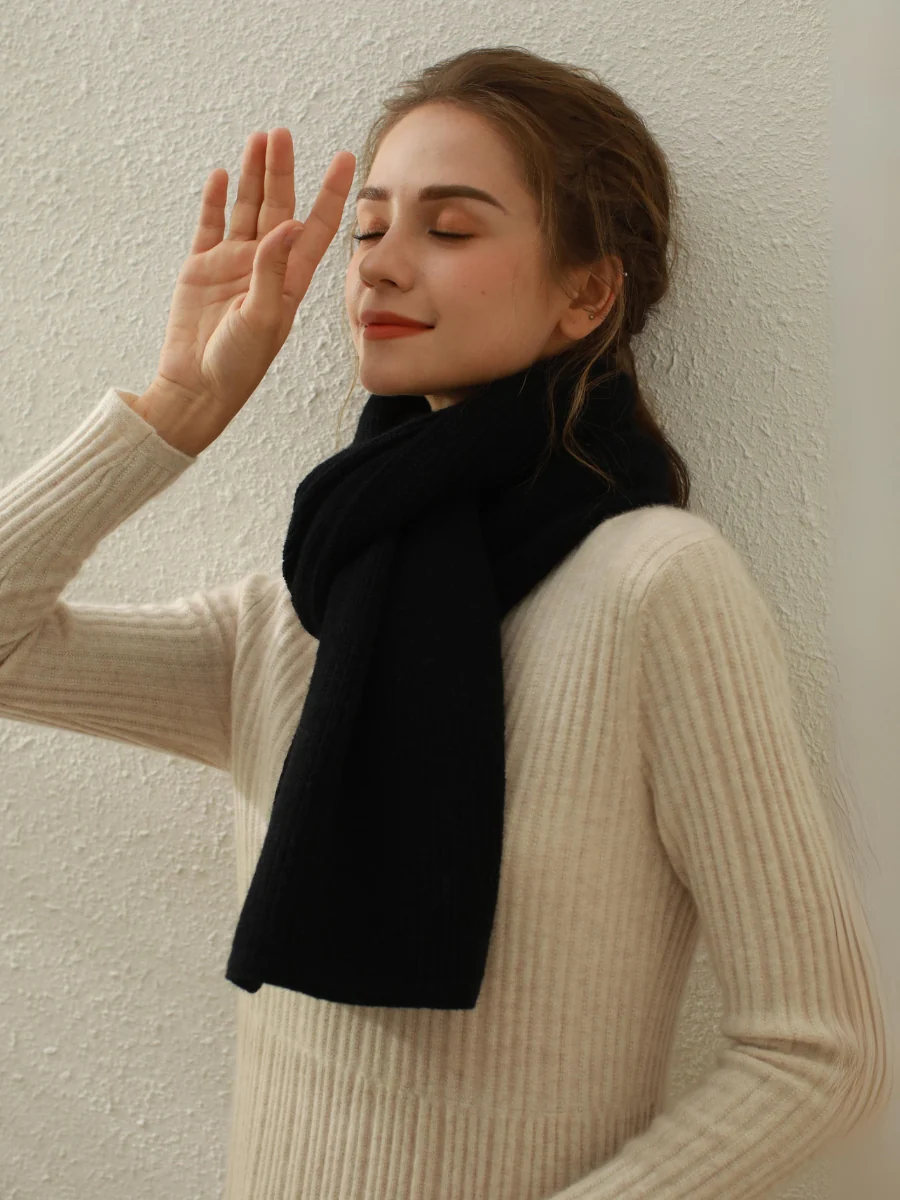 Arielle Cashmere blend Thread Scarf - Black - Image 7