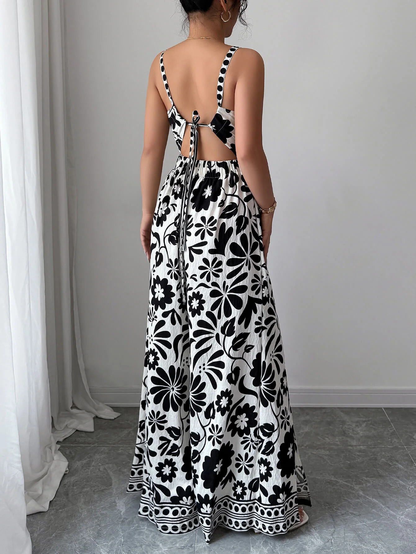 Bliss Escape Floral Jumpsuit - black - Image 4