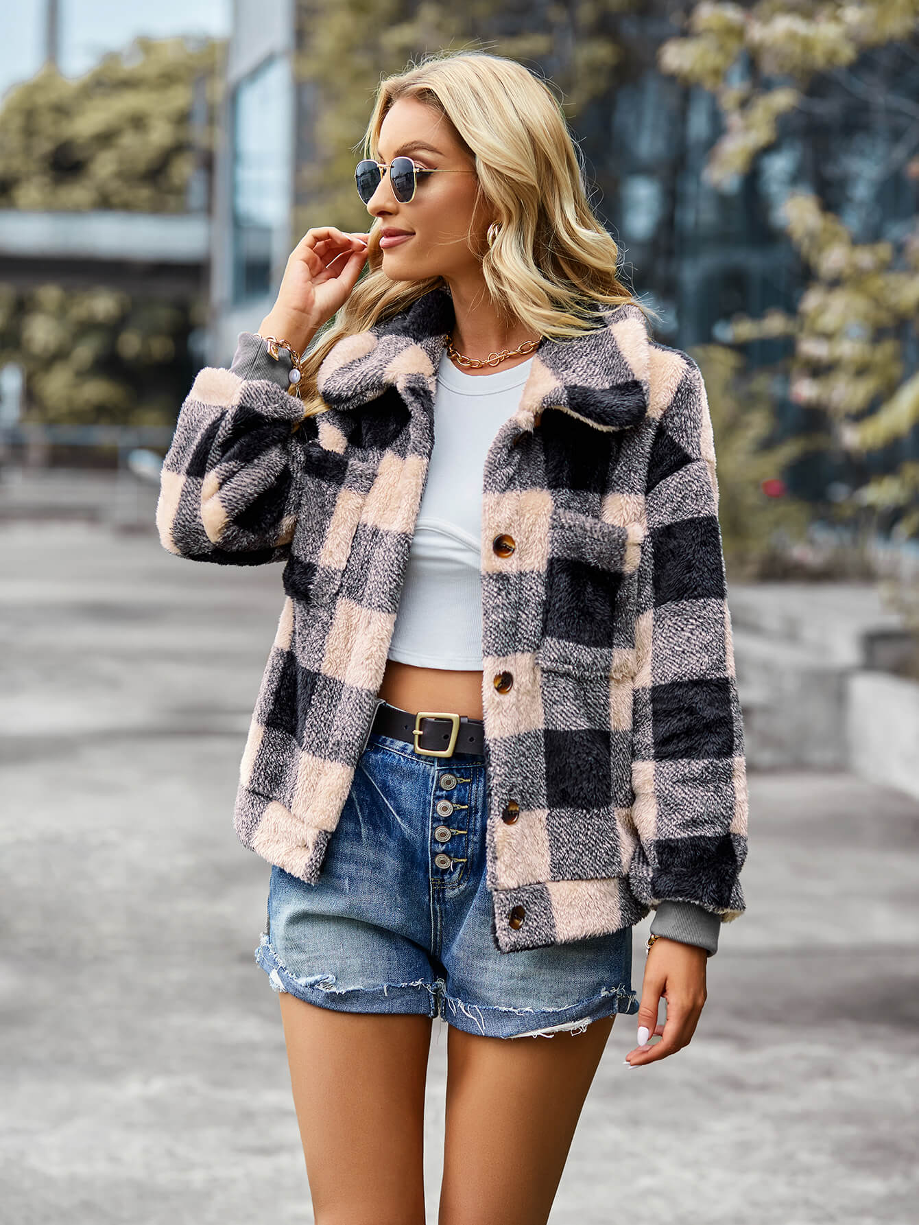 BUST POCKET PLAID FLEECE COAT - BEIGE - Image 4