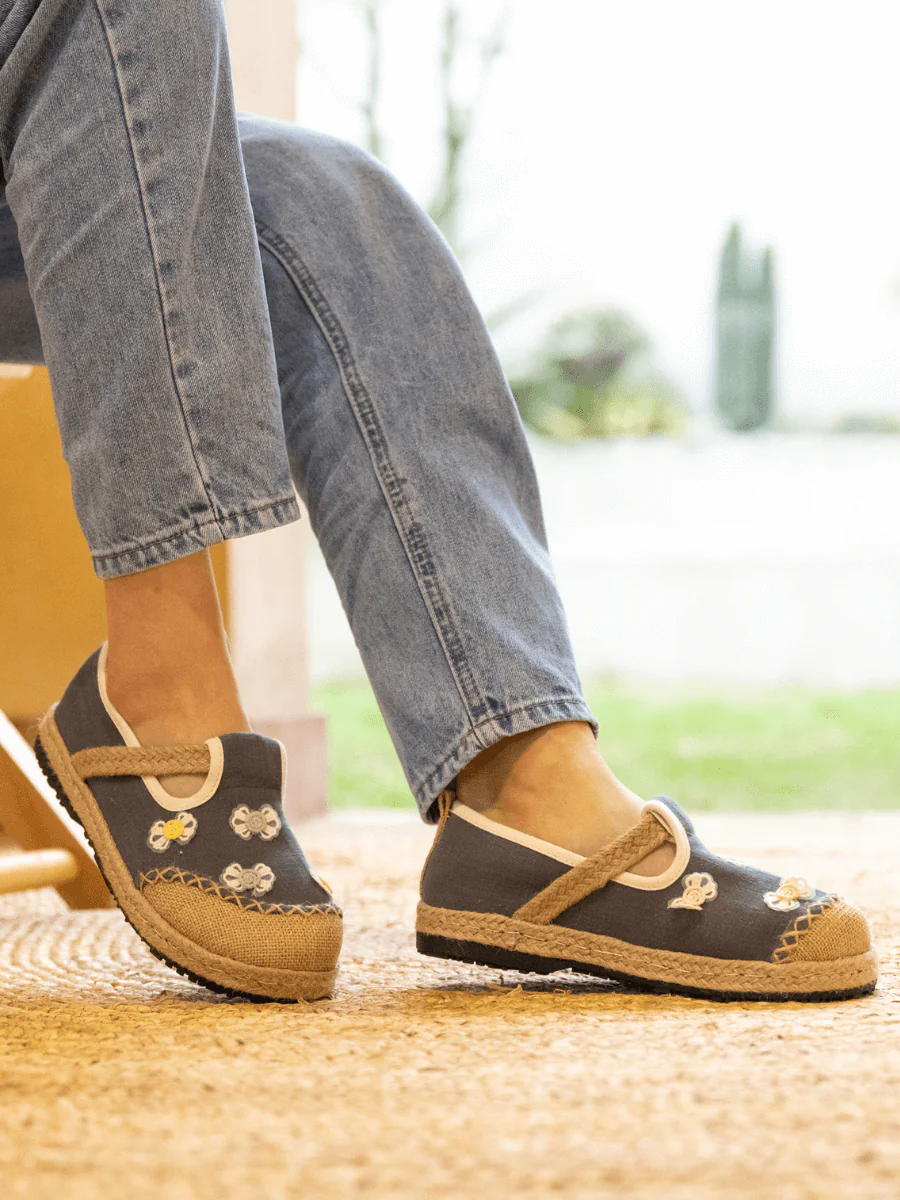 CACTUS ROSE | ASANA BOW APPLIQUE LINEN LOAFER - GREY - Image 7