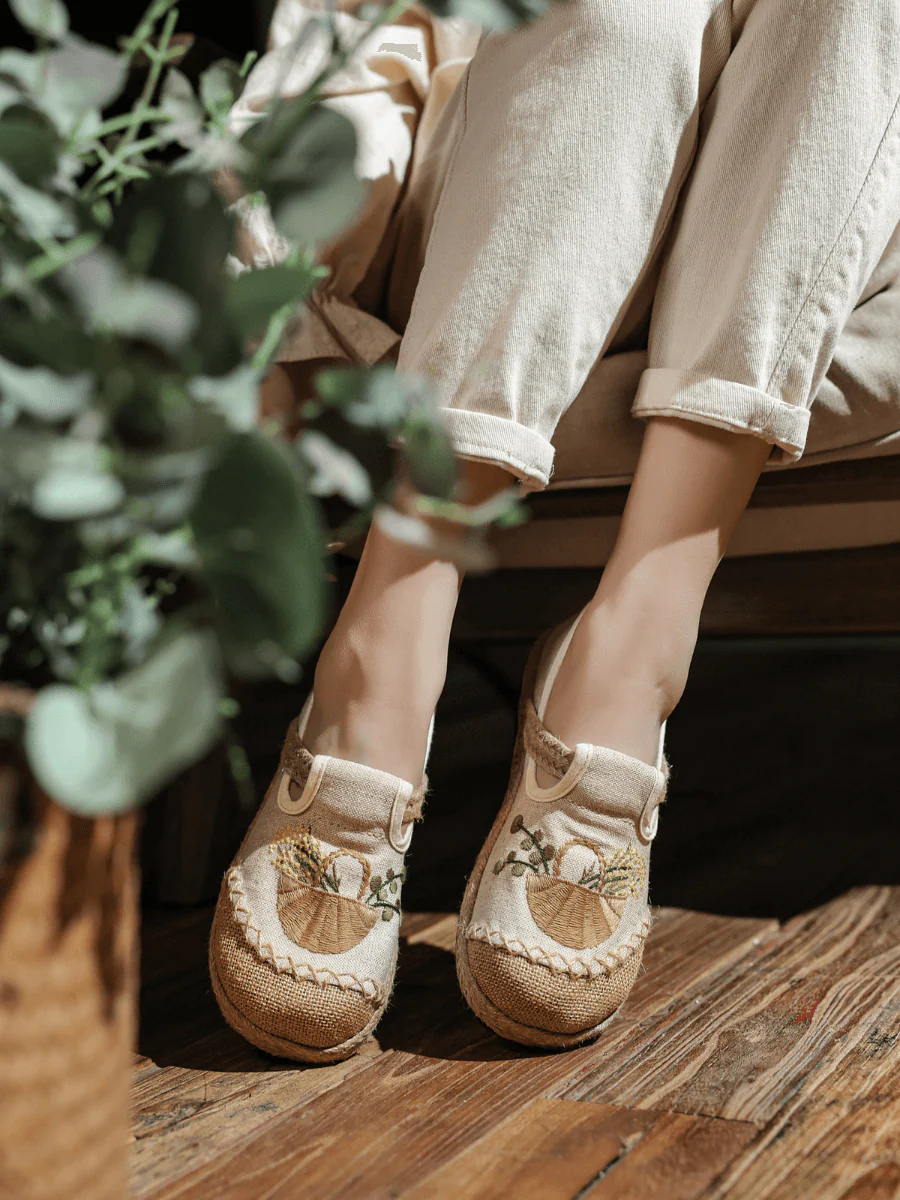 CACTUS ROSE | BASKET EMBROIDERED LINEN ESPADRILLE LOAFER - BEIGE - Image 2
