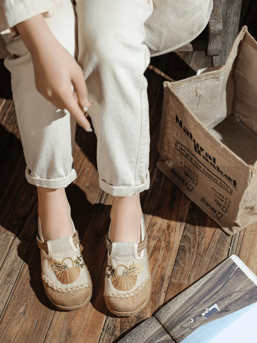 CACTUS ROSE | BASKET EMBROIDERED LINEN ESPADRILLE LOAFER - BEIGE - Image 4