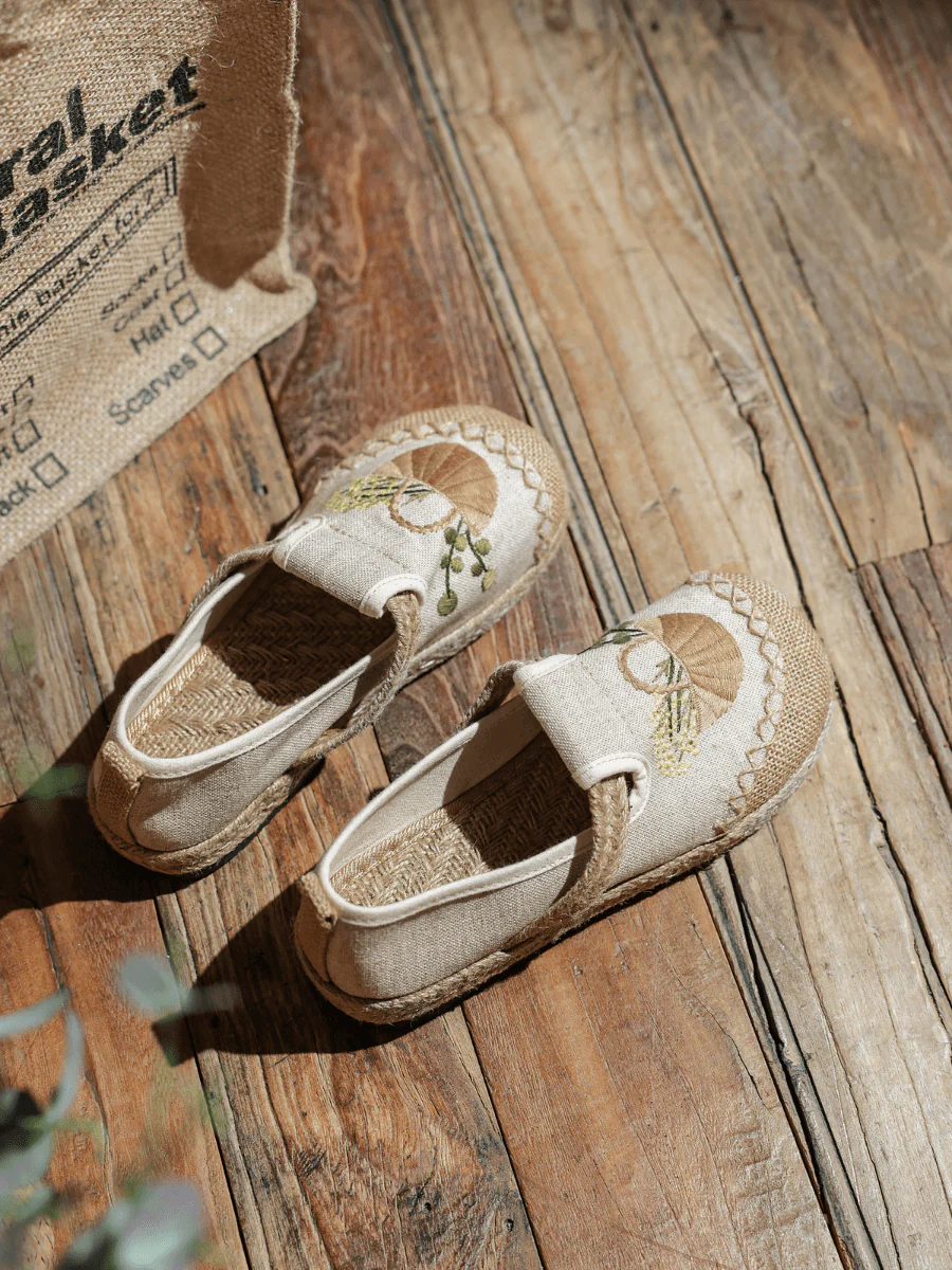 CACTUS ROSE | BASKET EMBROIDERED LINEN ESPADRILLE LOAFER - BEIGE - Image 8