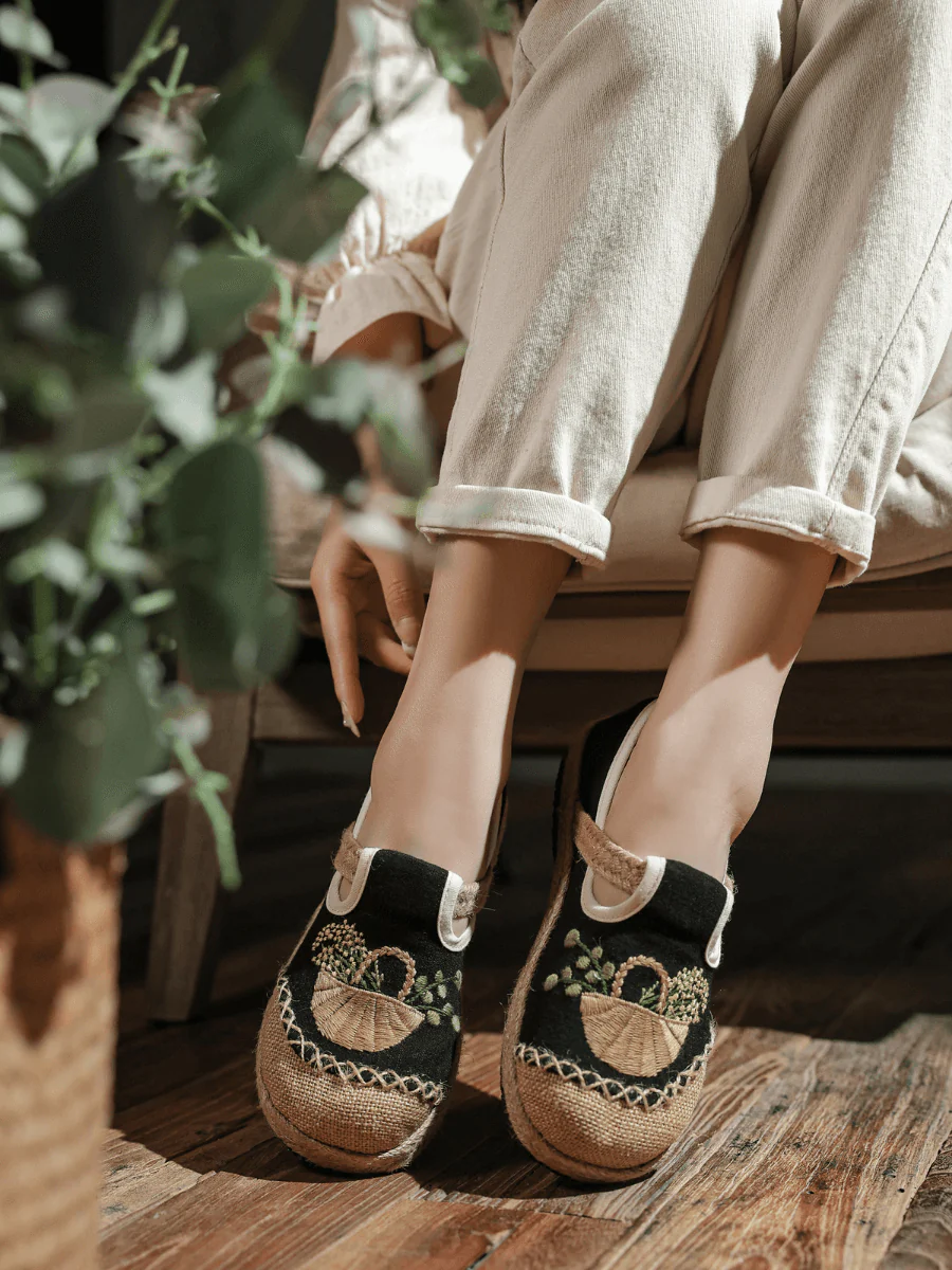 CACTUS ROSE | BASKET EMBROIDERED LINEN ESPADRILLE LOAFER - BLACK - Image 5