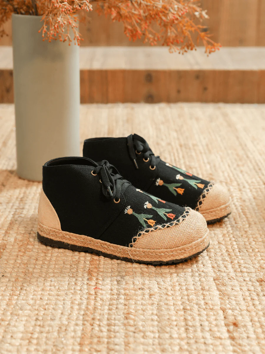 CACTUS ROSE | BLACK RETRO EMBROIDERED LINEN SNEAKER - Image 2