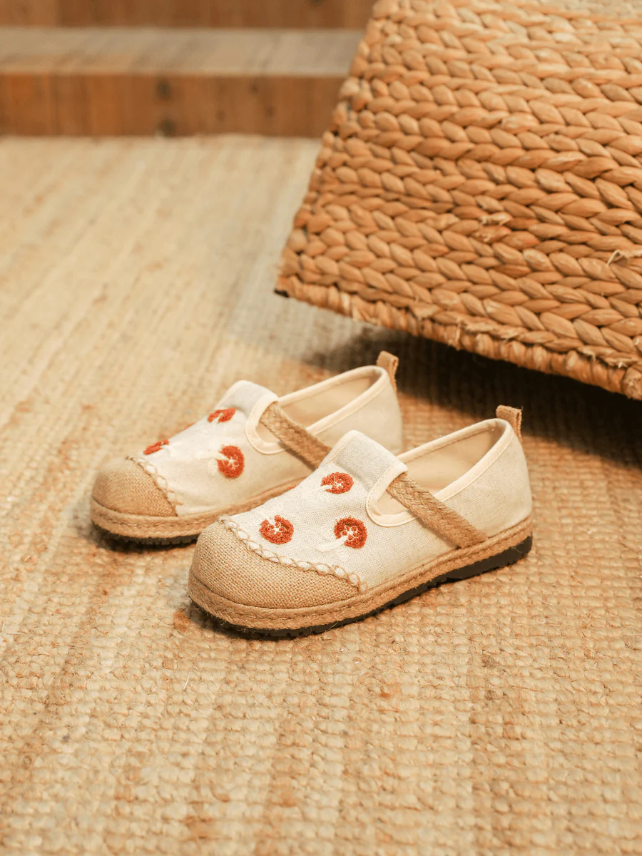CACTUS ROSE | BLOSSOM EMBROIDERED LINEN ESPADRILLE LOAFER - BEIGE - Image 2