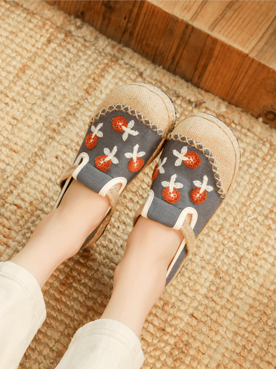 CACTUS ROSE | BLOSSOM EMBROIDERED LINEN ESPADRILLE LOAFER - GREY - Image 6