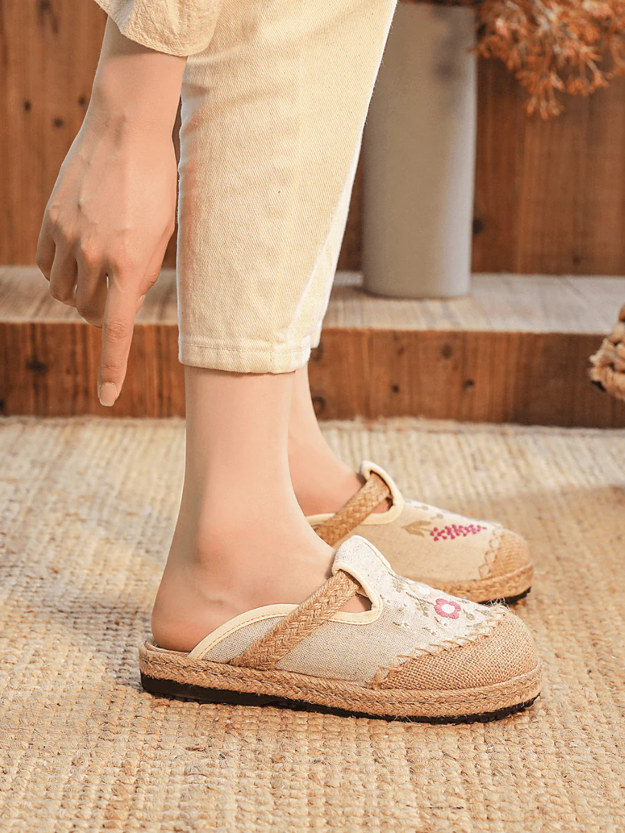 CACTUS ROSE | BLOSSOM WHEAT EMBROIDERED LINEN MULE - BEIGE - Image 5