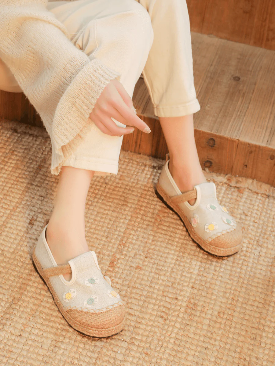 CACTUS ROSE | CHARLIZE BOW TIE APPLIQUE LINEN LOAFER - APRICOT - Image 2