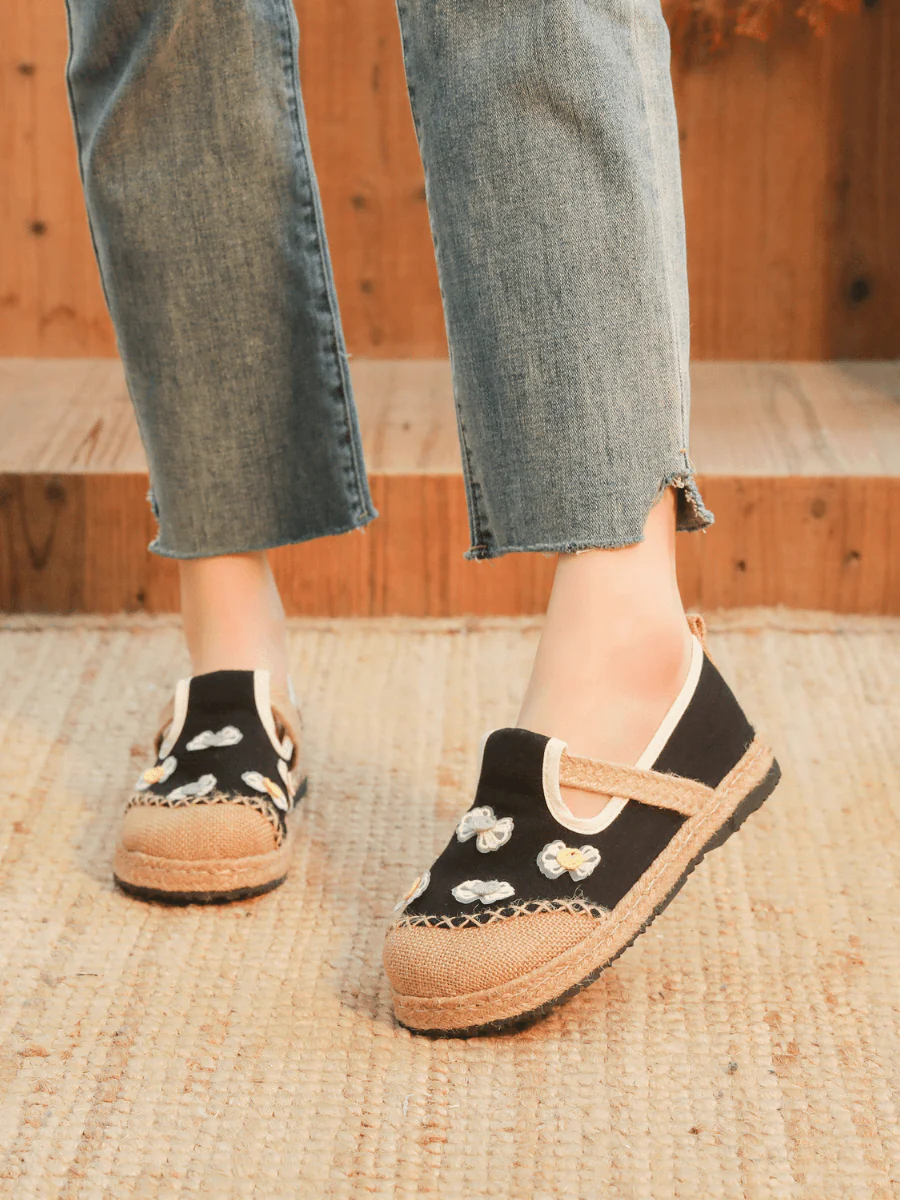 CACTUS ROSE | CHARLIZE BOW TIE APPLIQUE LINEN LOAFER - BLACK - Image 4