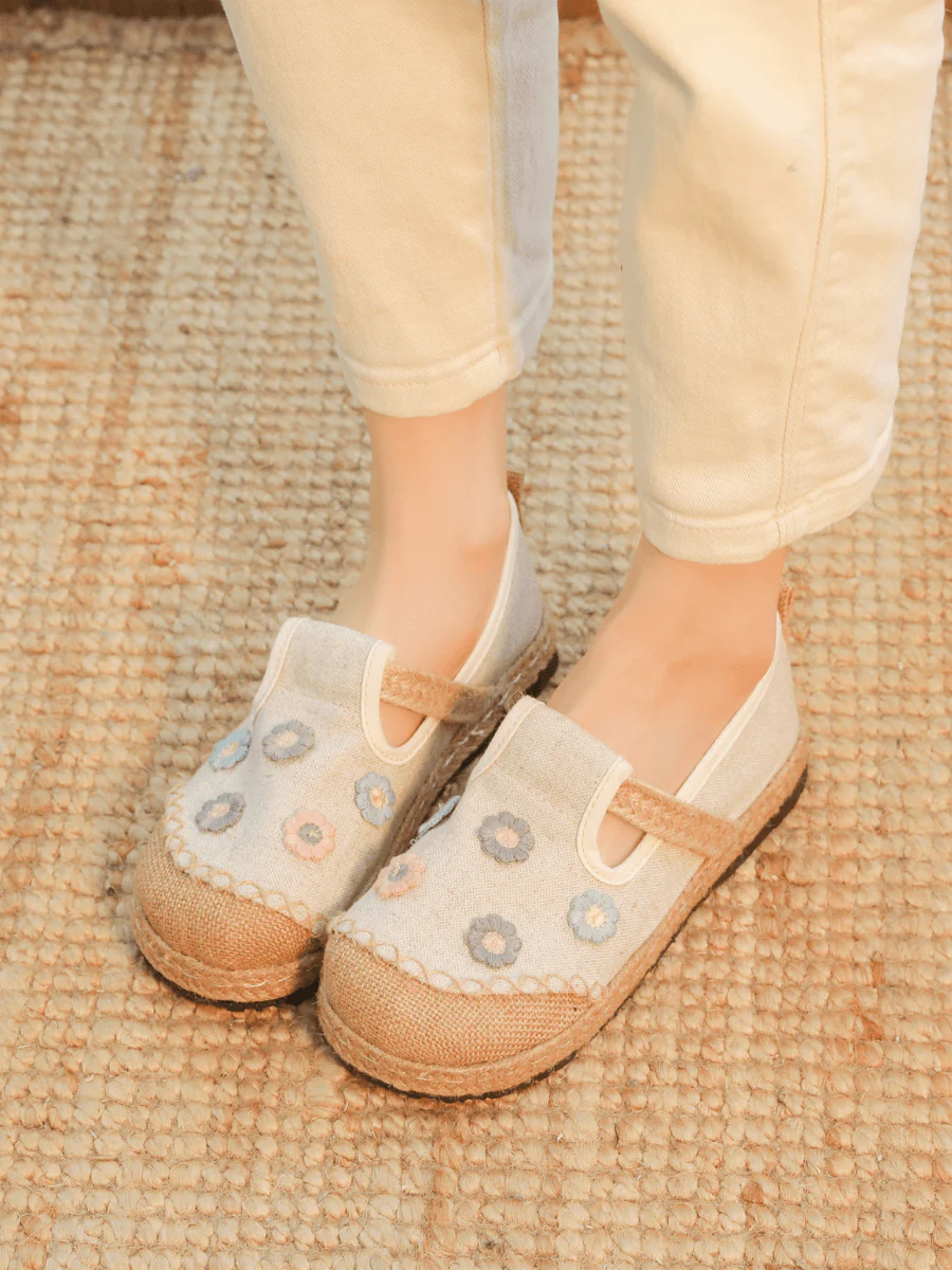 CACTUS ROSE | DAISY WISHES APPLIQUE LINEN ESPADRILLE - APRICOT - Image 2