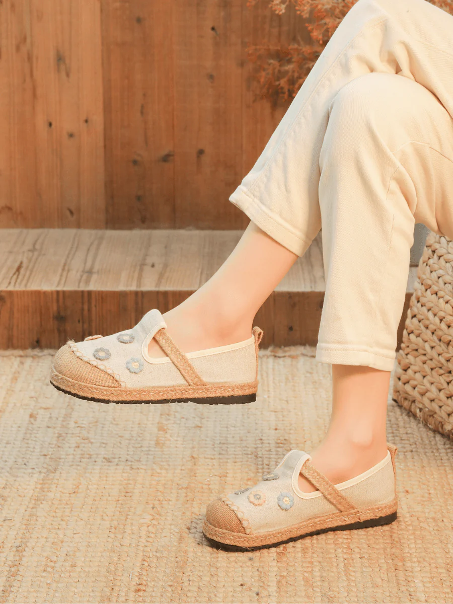 CACTUS ROSE | DAISY WISHES APPLIQUE LINEN ESPADRILLE - APRICOT - Image 3