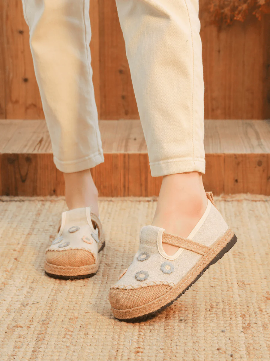 CACTUS ROSE | DAISY WISHES APPLIQUE LINEN ESPADRILLE - APRICOT - Image 5