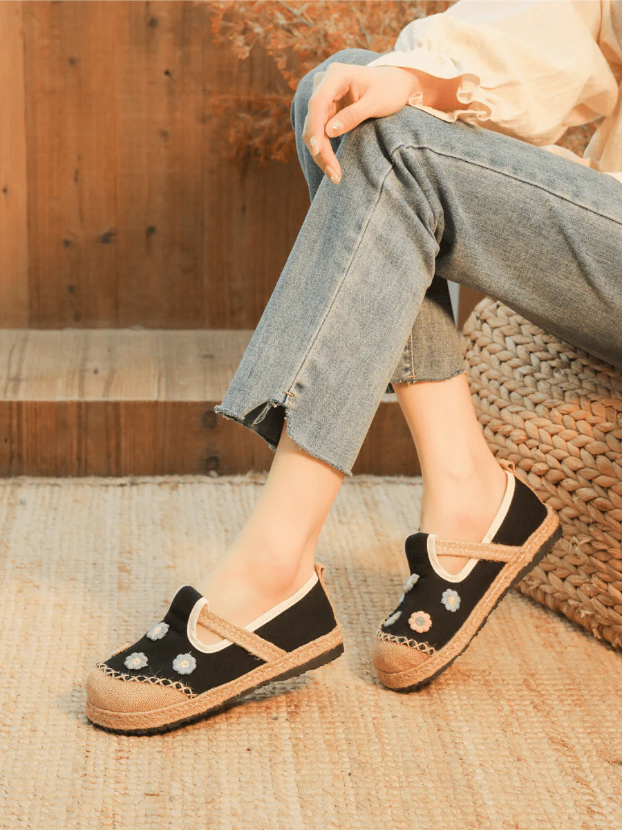 CACTUS ROSE | DAISY WISHES APPLIQUE LINEN ESPADRILLE - BLACK - Image 5