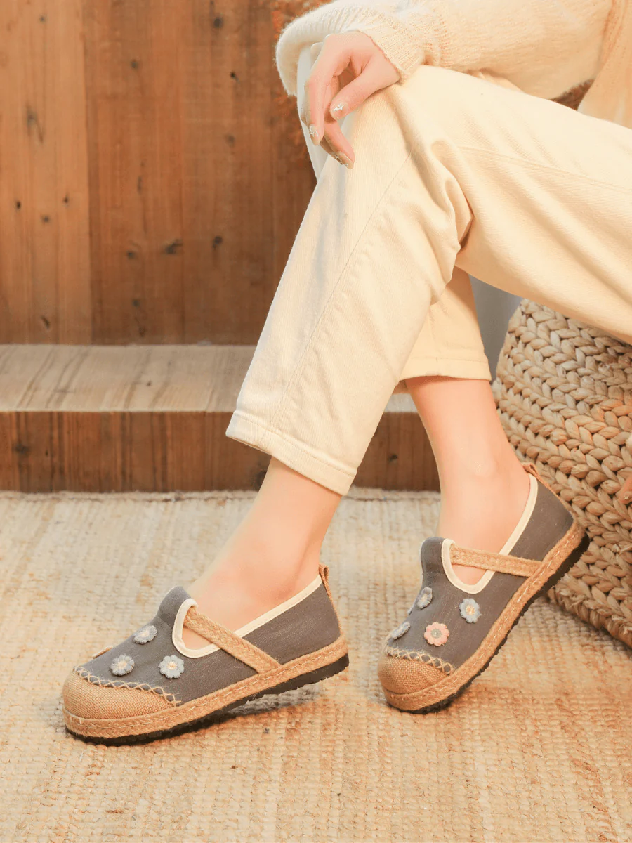 CACTUS ROSE | DAISY WISHES APPLIQUE LINEN ESPADRILLE - GREY - Image 4