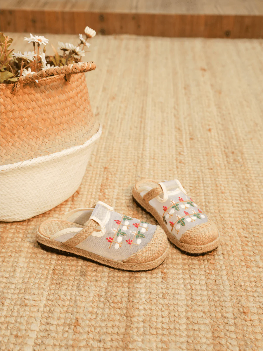 CACTUS ROSE | EMBROIDERED BLOSSOM MESH LINEN UPPER MULE - Image 5