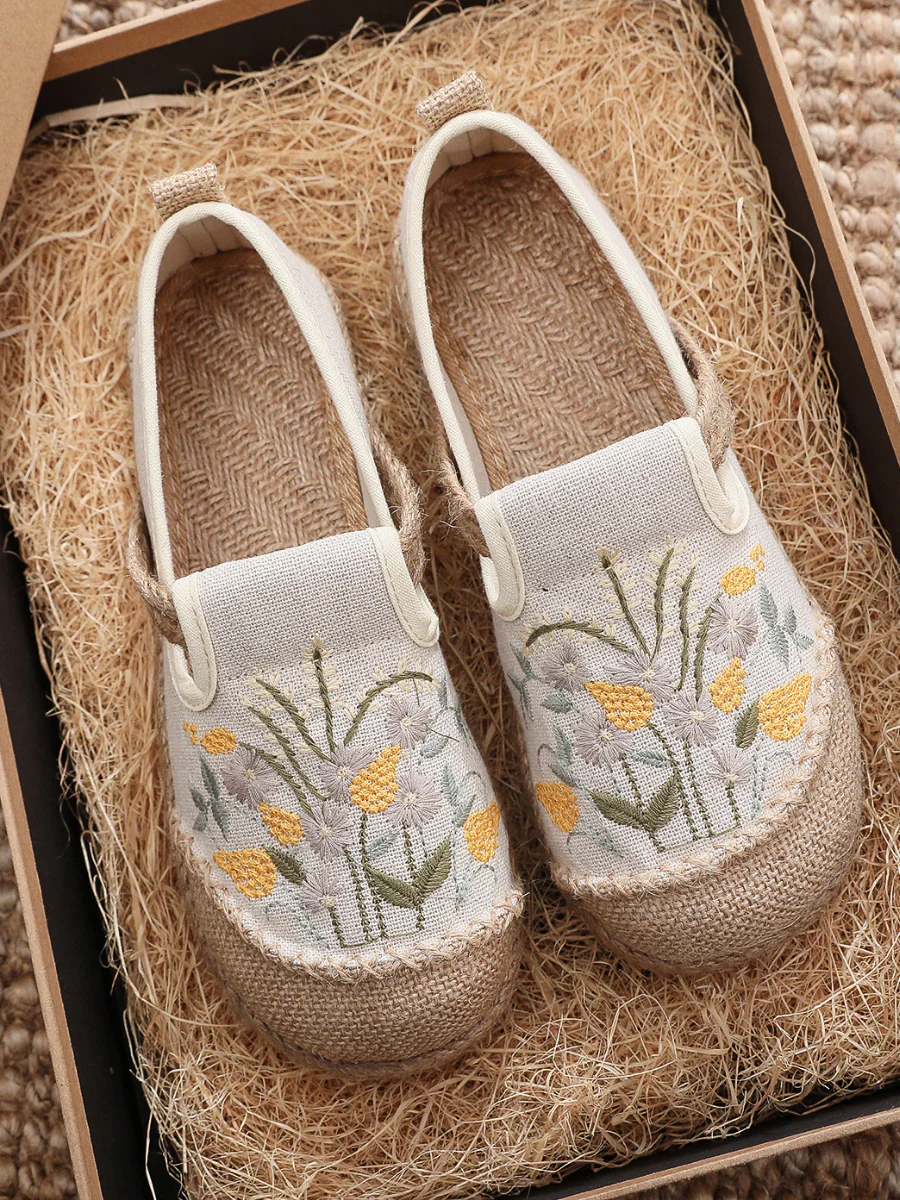 Cactus Rose | Field Corn Embroidered Round Toe Linen Espadrilles - Beige - Image 3