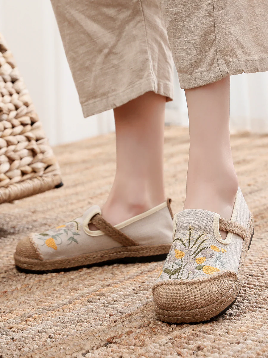 Cactus Rose | Field Corn Embroidered Round Toe Linen Espadrilles - Beige - Image 5