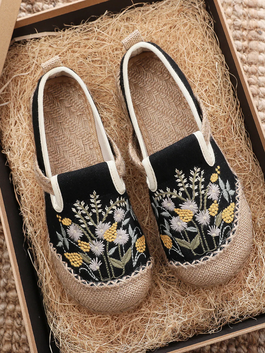 Cactus Rose | Field Corn Embroidered Linen Round Toe Espadrilles Loafers - Black - Image 3