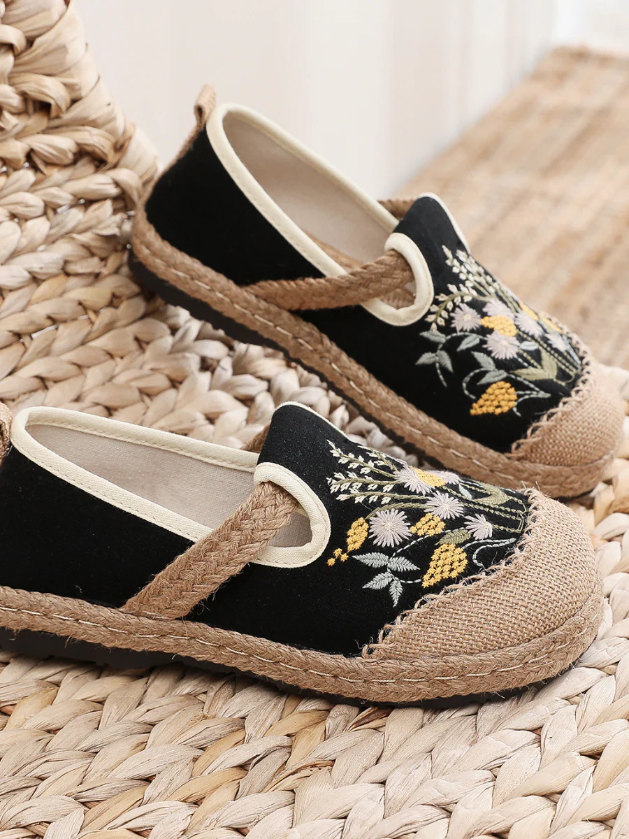 Cactus Rose | Field Corn Embroidered Linen Round Toe Espadrilles Loafers - Black - Image 4