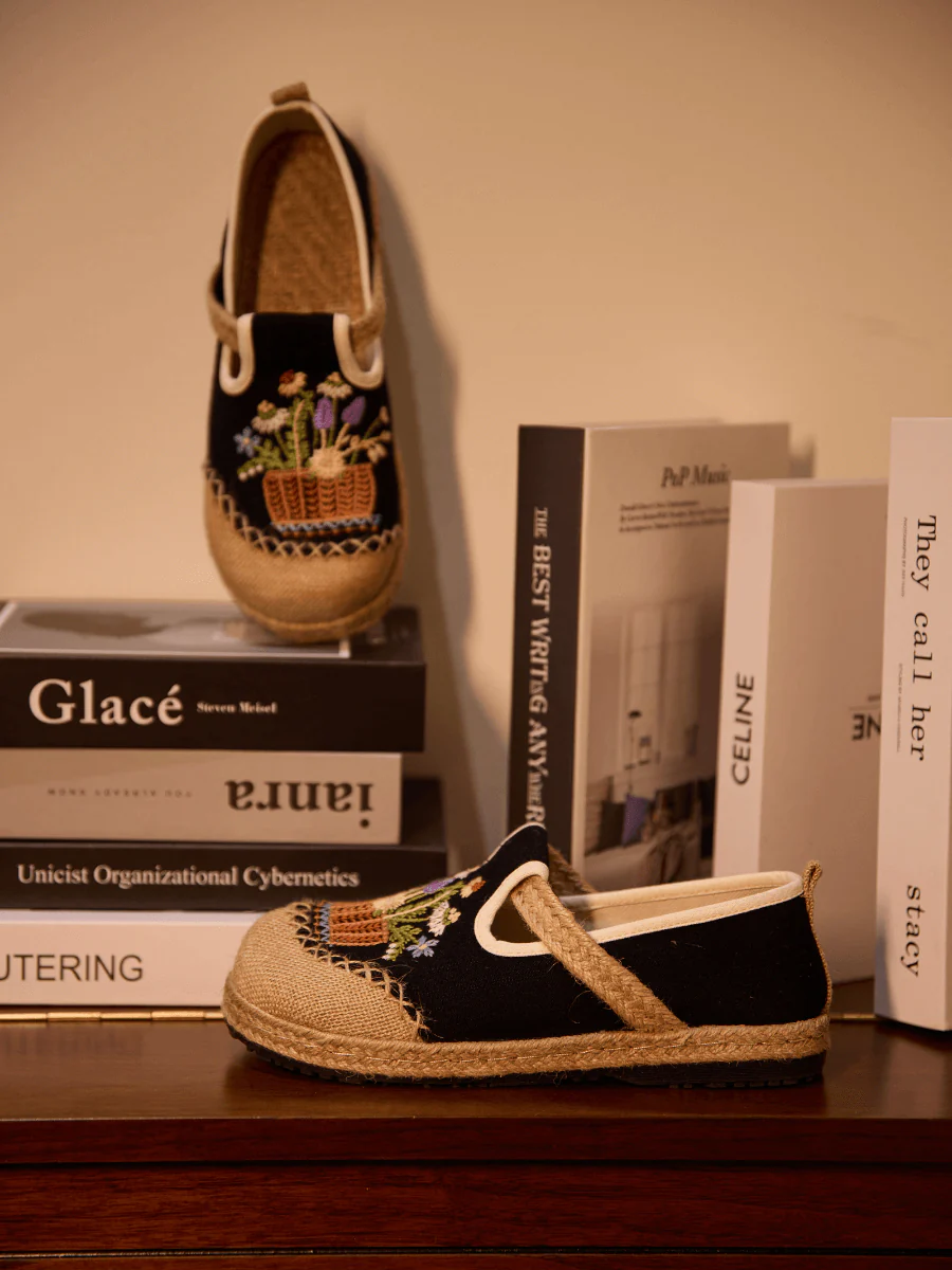 Cactus Rose | Gemma Floral Embroidered Linen Espadrilles - Black - Image 2