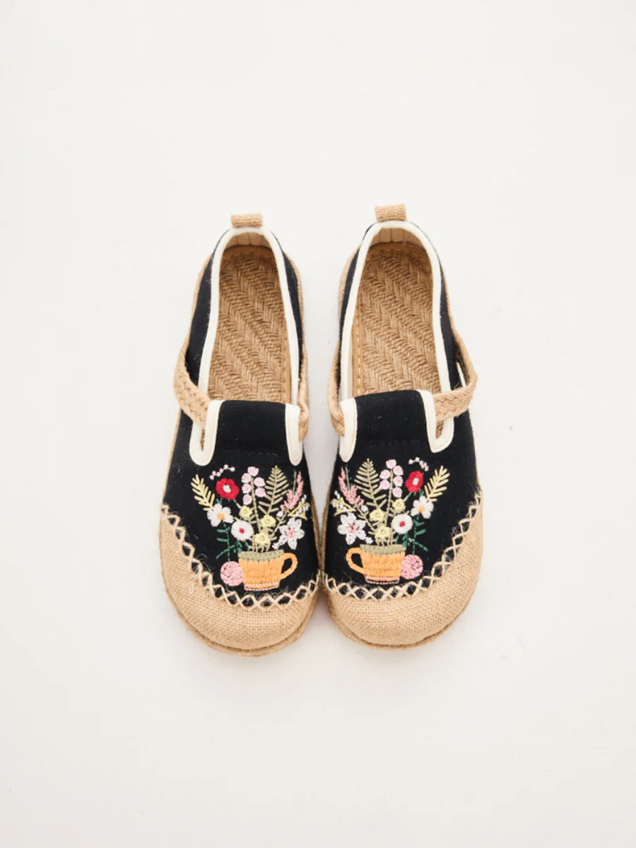 Cactus Rose | Gemma Floral Embroidered Linen Espadrilles - Black - Image 7
