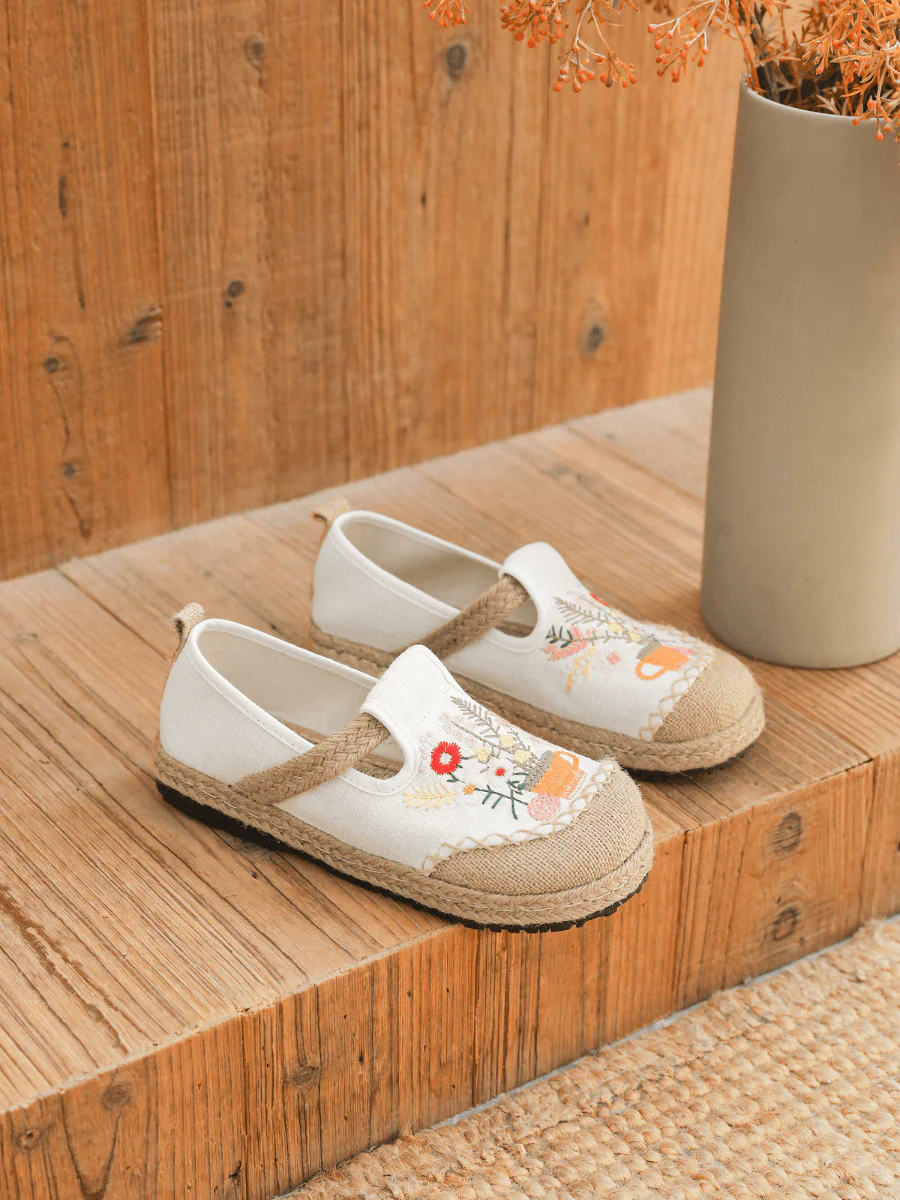 Cactus Rose | Gemma Floral Embroidered Linen Espadrilles - Cream - Image 5