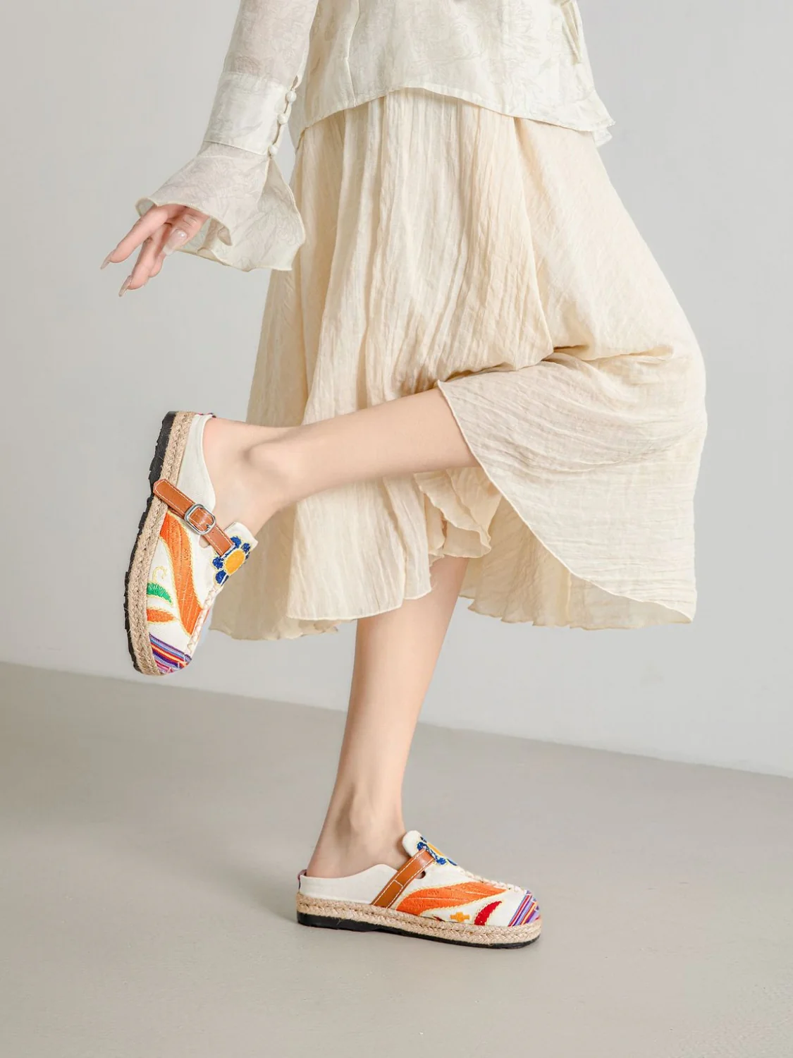 Cactus Rose | Honolulu Embroidered Linen Mules - beige - Image 5