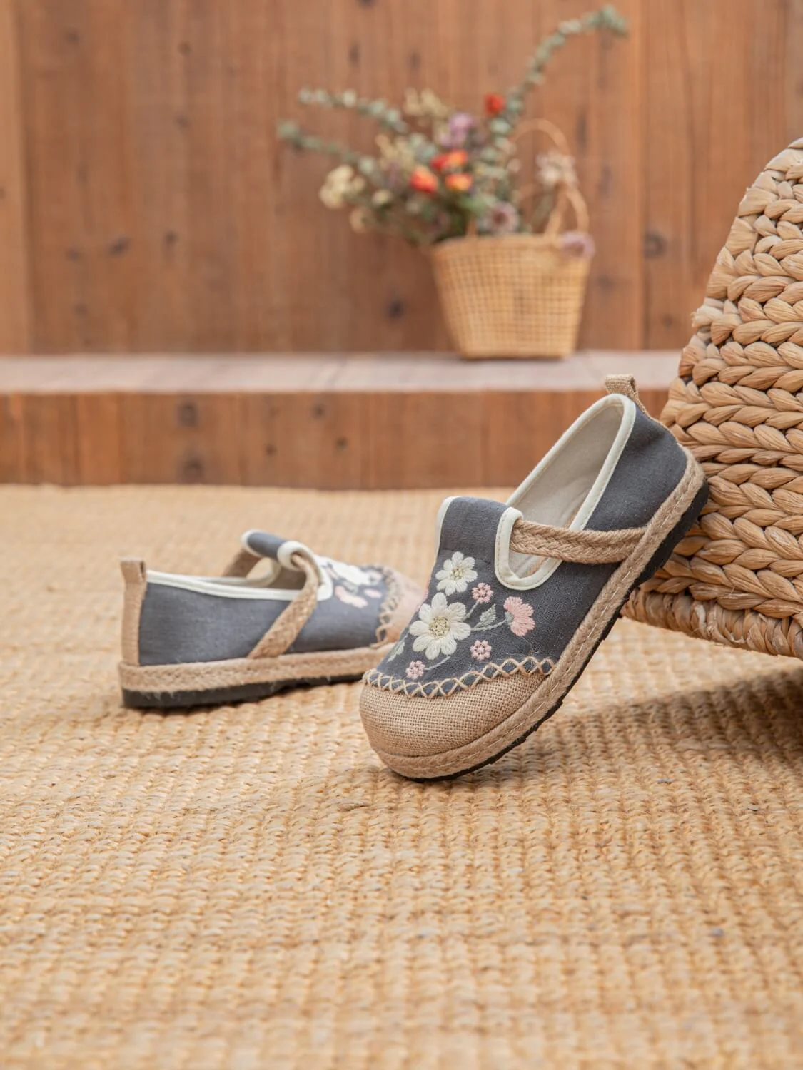 Cactus Rose | Islie Floral Linen Espadrilles - Image 13