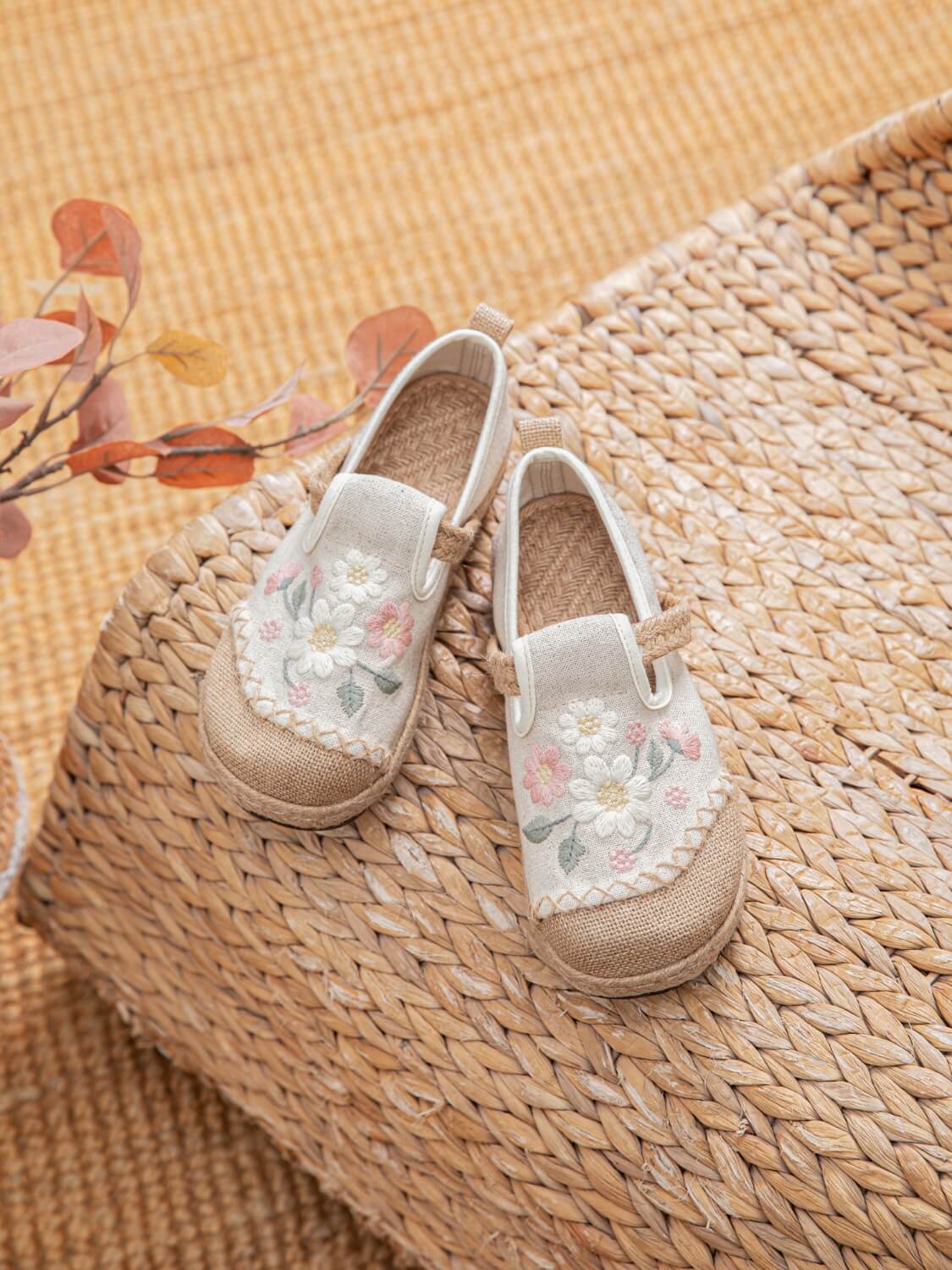 Cactus Rose | Islie Floral Linen Espadrilles - Image 4