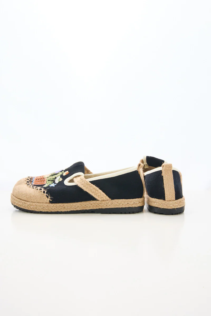 Cactus Rose | Kahului Embroidered Linen Espadrilles - Black - Image 9