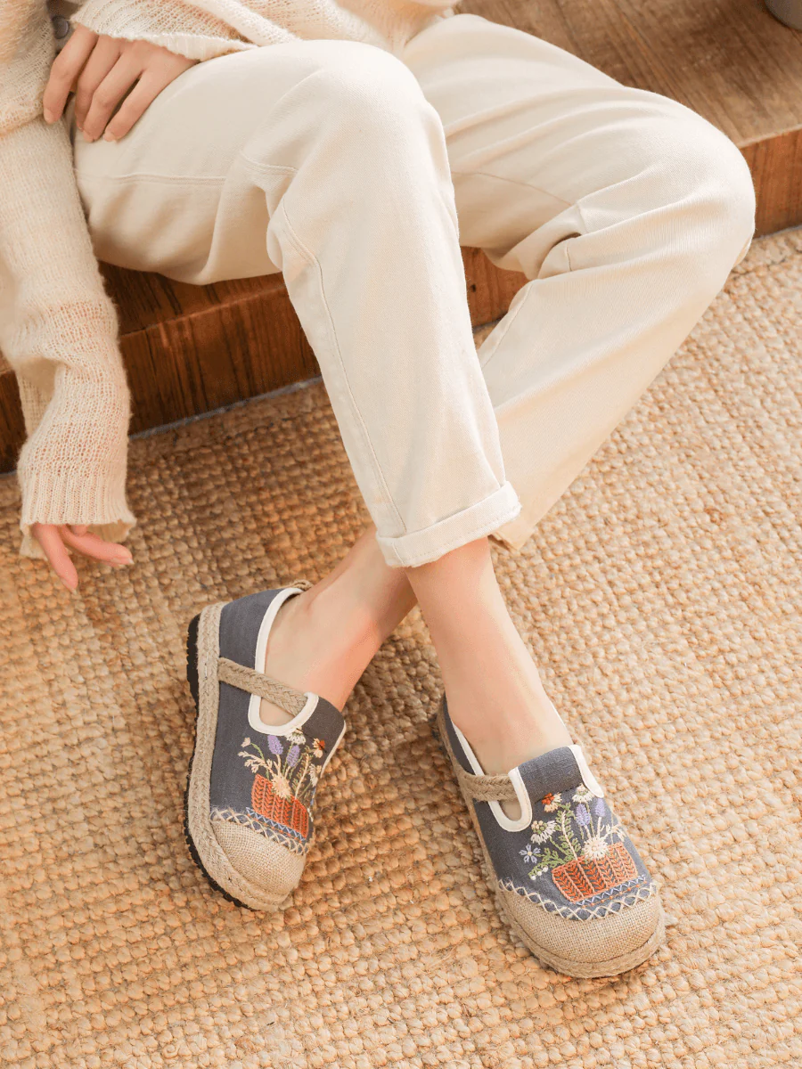 Cactus Rose | Kahului Embroidered Linen Espadrilles - Grey - Image 2