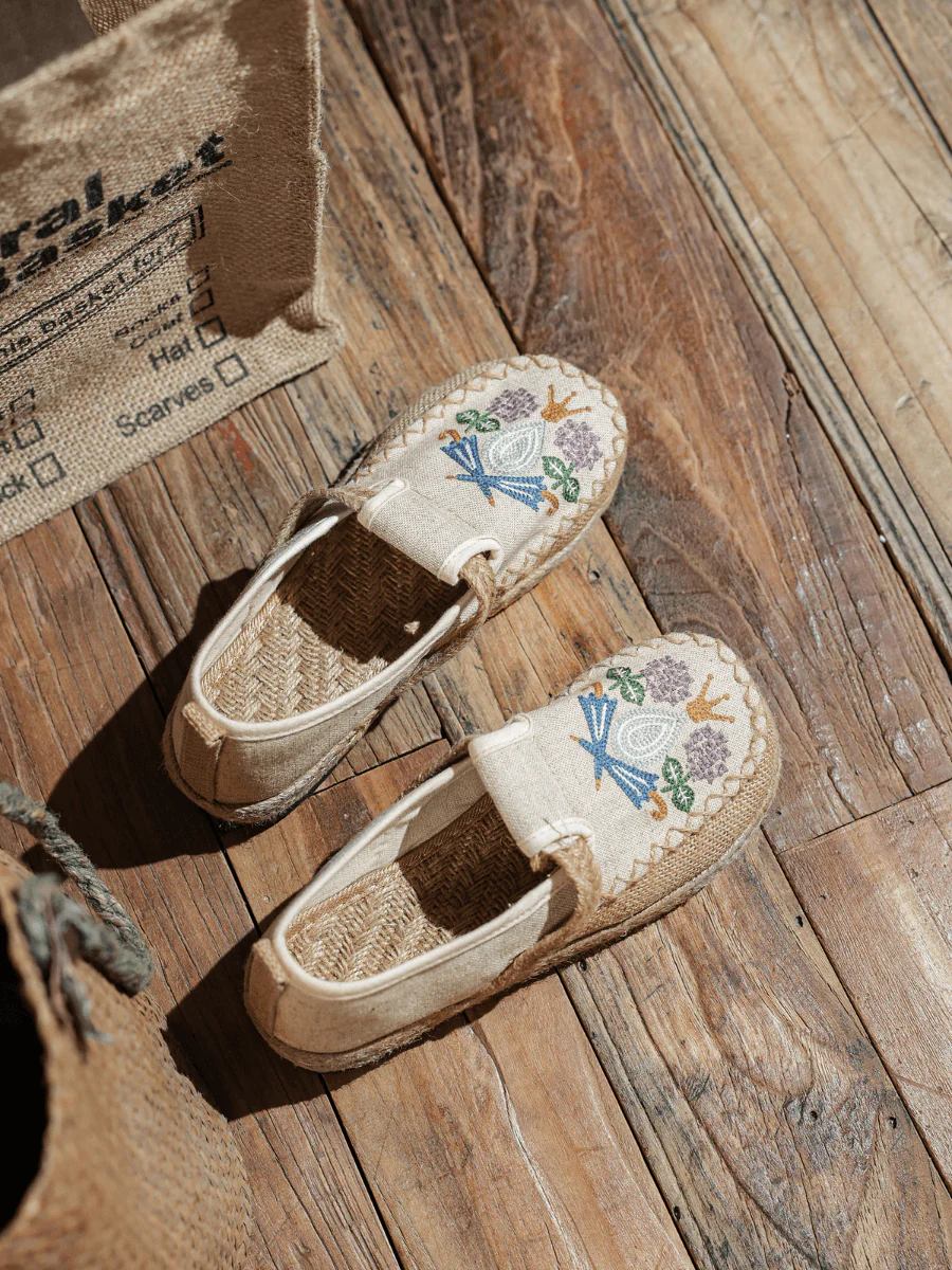 CACTUS ROSE | PATTERN EMBROIDERED LINEN ESPADRILLE LOAFER - BEIGE - Image 7