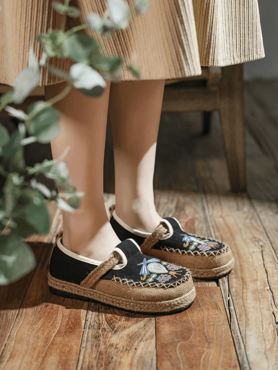 CACTUS ROSE | PATTERN EMBROIDERED LINEN ESPADRILLE LOAFER - BLACK - Image 6