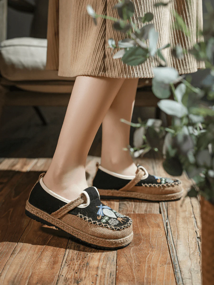 CACTUS ROSE | PATTERN EMBROIDERED LINEN ESPADRILLE LOAFER - BLACK - Image 7