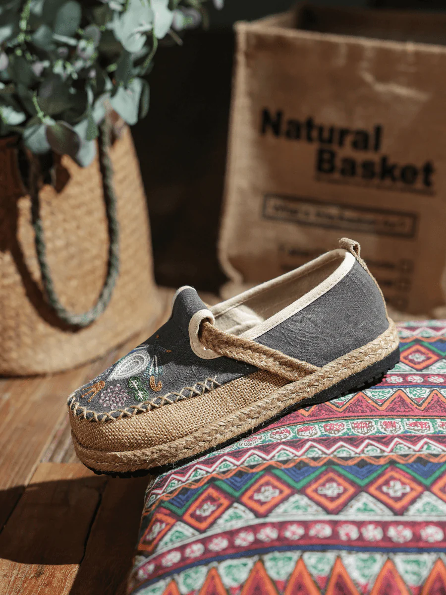 CACTUS ROSE | PATTERN EMBROIDERED LINEN ESPADRILLE LOAFER - GREY - Image 5