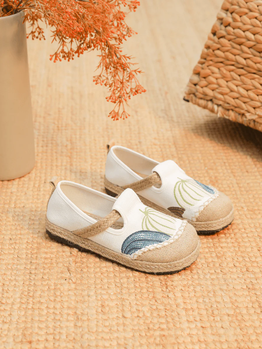 Cactus Rose | Pumpkin Kiss Embroidered Linen Loafer - Apricot - Image 6