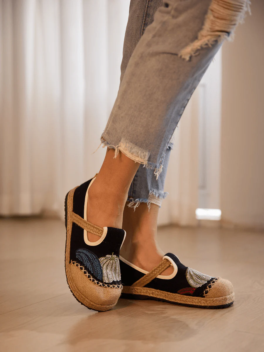 Cactus Rose | Pumpkin Kiss Embroidered Linen Loafer - Black - Image 4
