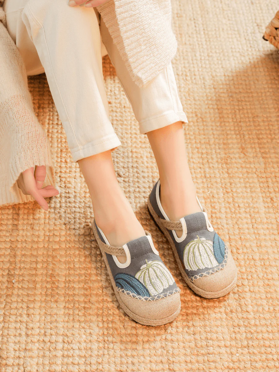 Cactus Rose | Pumpkin Kiss Embroidered Linen Loafer - Grey - Image 2