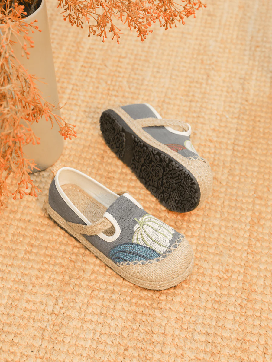 Cactus Rose | Pumpkin Kiss Embroidered Linen Loafer - Grey - Image 5