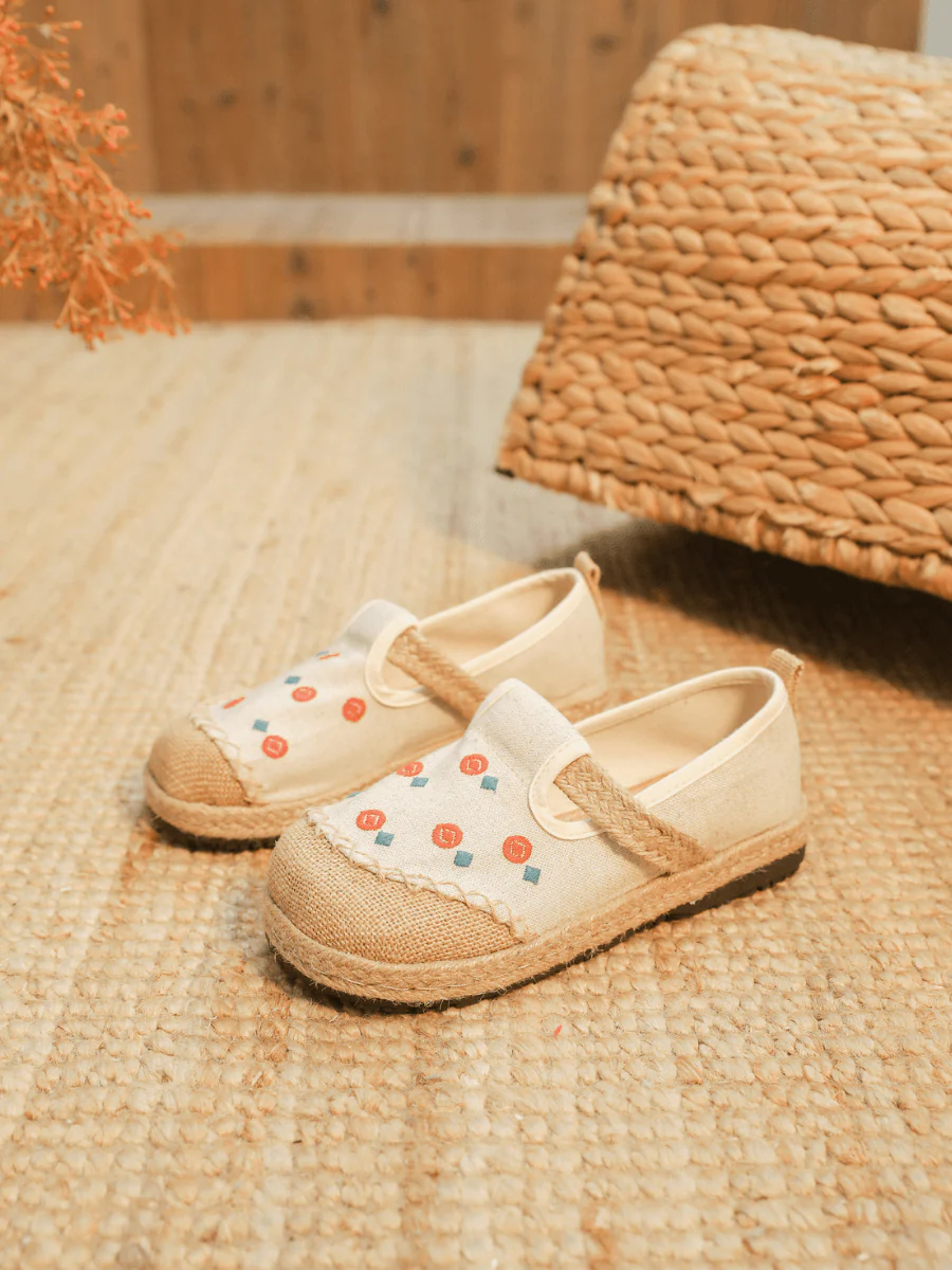 CACTUS ROSE | STAR EYE EMBROIDERED LINEN ESPADRILLE - APRICOT - Image 2