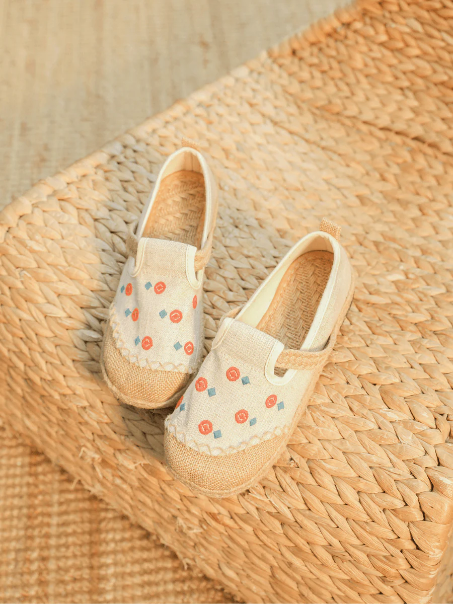 CACTUS ROSE | STAR EYE EMBROIDERED LINEN ESPADRILLE - APRICOT - Image 3