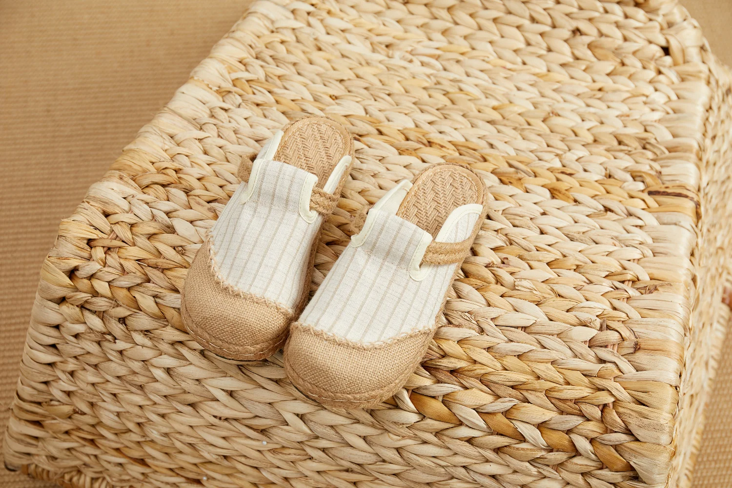 Cactus Rose |Stripe Strap-Accent Linen Mules Epadrilles - Women - Image 4