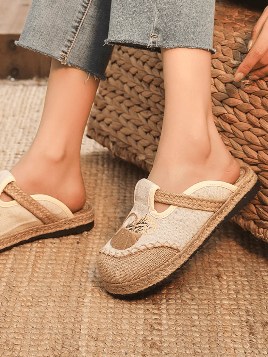 CACTUS ROSE | SUMMER PICNIC EMBROIDERED LINEN MULE - BEIGE - Image 4