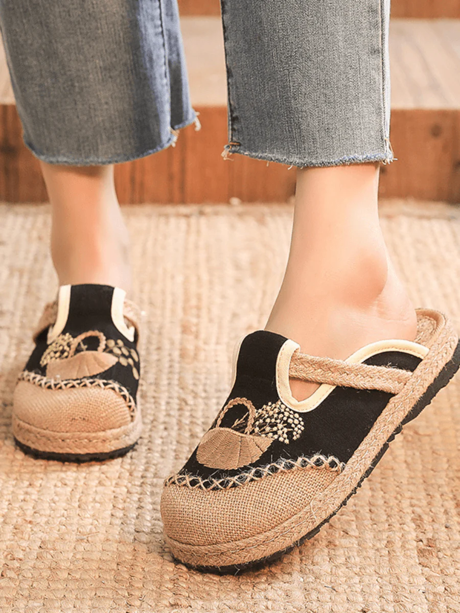 CACTUS ROSE | SUMMER PICNIC EMBROIDERED LINEN MULE - BLACK - Image 2