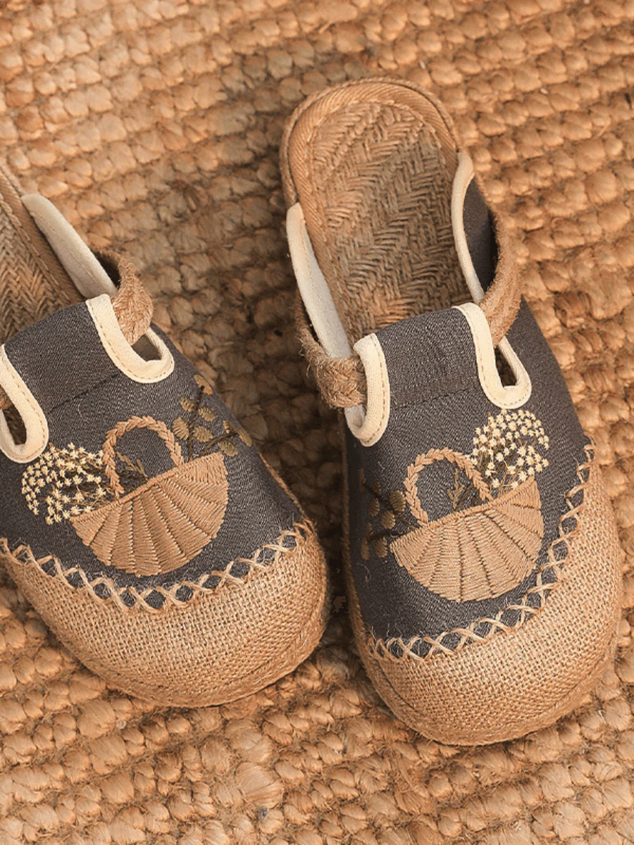 CACTUS ROSE | SUMMER PICNIC EMBROIDERED LINEN MULE - GREY - Image 5