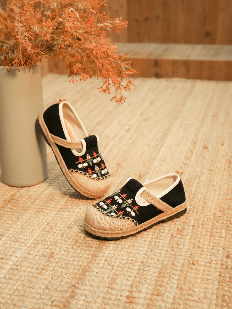CACTUS ROSE | SWEET GARDEN EMBROIDERED LINEN ESPADRILLE - BLACK - Image 3