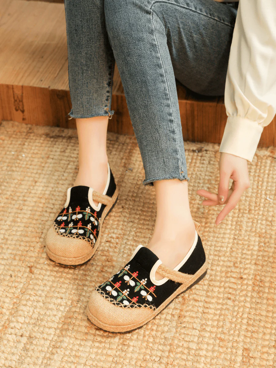 CACTUS ROSE | SWEET GARDEN EMBROIDERED LINEN ESPADRILLE - BLACK - Image 7